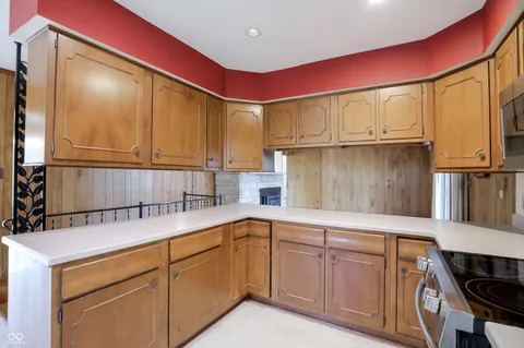 $599,999 | 10712 Wildwood Drive, Fishers, IN 46037