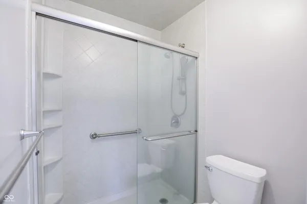 $599,999 | 10712 Wildwood Drive, Fishers, IN 46037