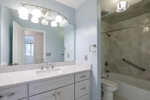 $599,999 | 10712 Wildwood Drive, Fishers, IN 46037