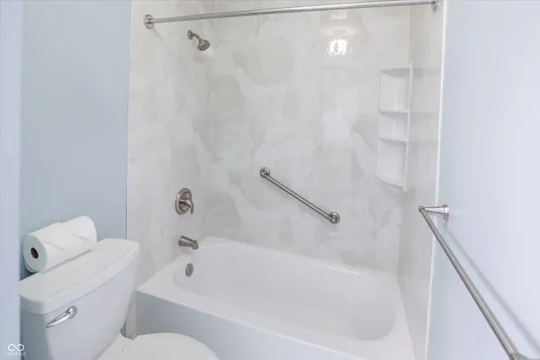 $599,999 | 10712 Wildwood Drive, Fishers, IN 46037