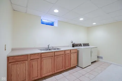 $599,999 | 10712 Wildwood Drive, Fishers, IN 46037