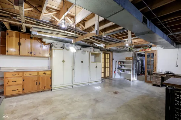 $599,999 | 10712 Wildwood Drive, Fishers, IN 46037