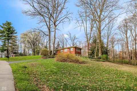 $599,999 | 10712 Wildwood Drive, Fishers, IN 46037