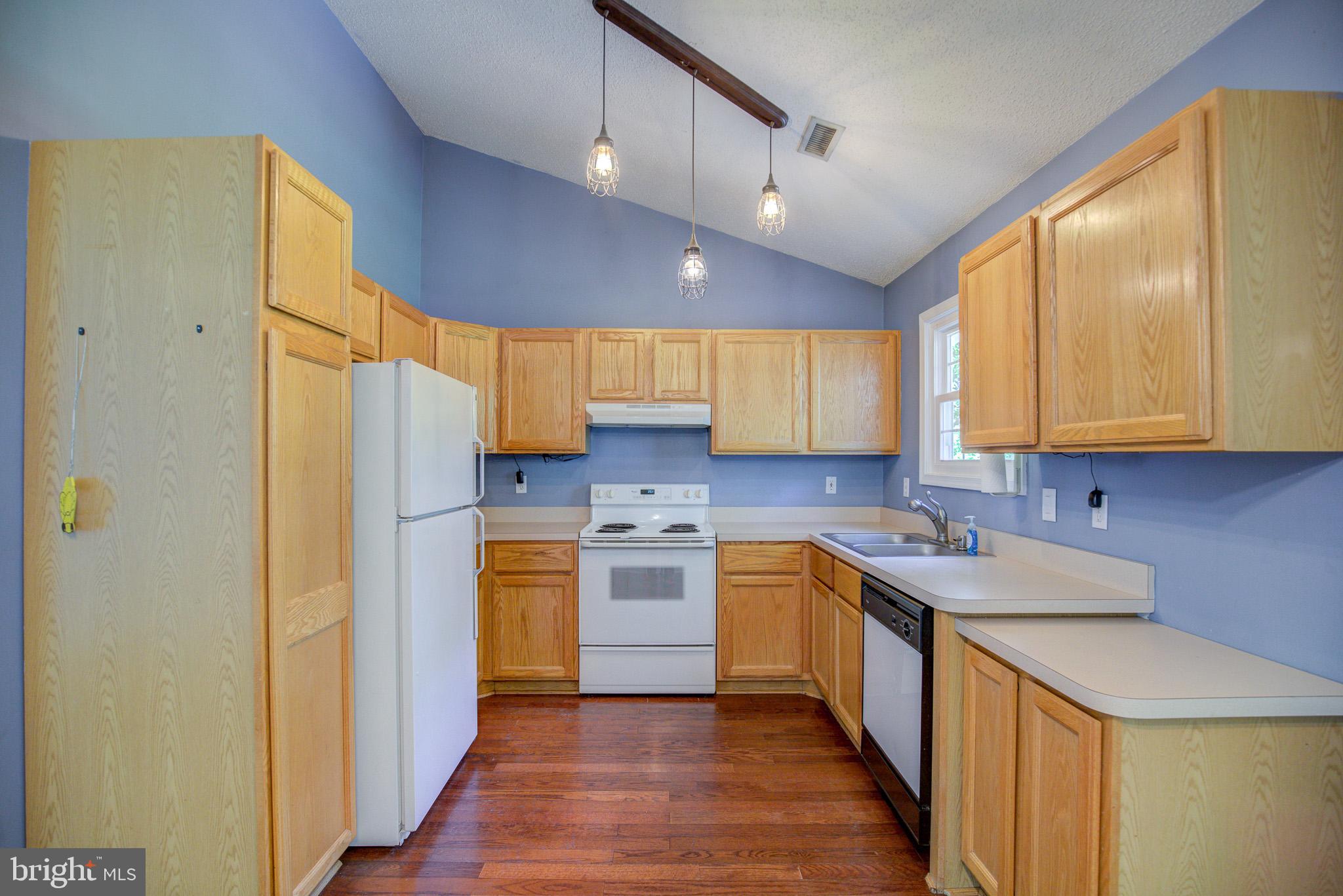 756 Ripplebrook Drive Culpeper, VA 22701 - Photo 12 of 27 Kitchen