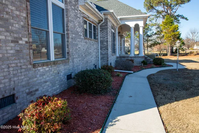 $480,000 | 27 Stewart Circle, Whiteville, NC 28472