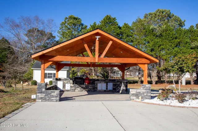 $480,000 | 27 Stewart Circle, Whiteville, NC 28472