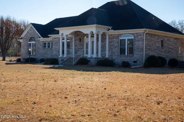 $480,000 | 27 Stewart Circle, Whiteville, NC 28472