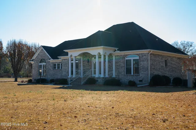 $480,000 | 27 Stewart Circle, Whiteville, NC 28472