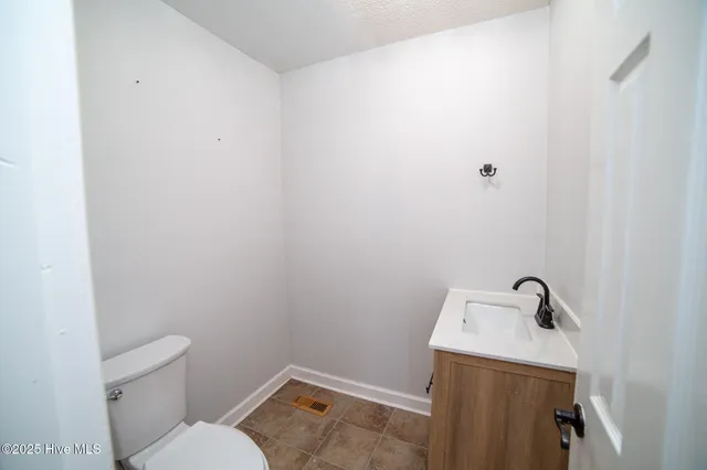 $480,000 | 27 Stewart Circle, Whiteville, NC 28472