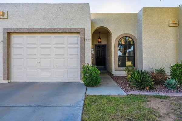 $1,795 | 18624 North 93rd Avenue, Peoria, AZ 85382