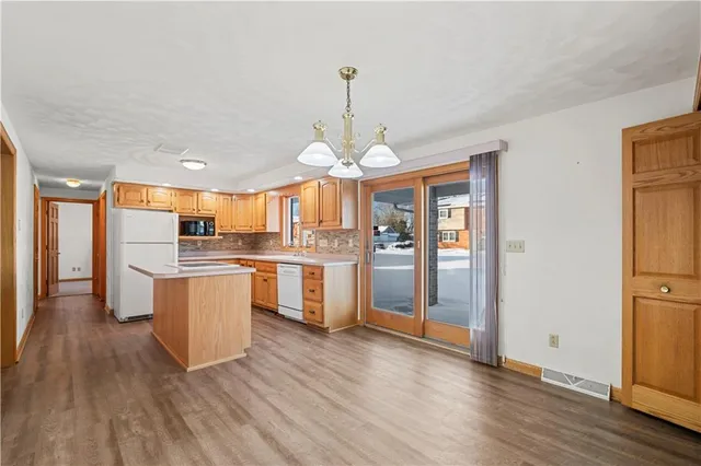 $338,000 | 230 Roebling Drive, Saxonburg, PA 16056