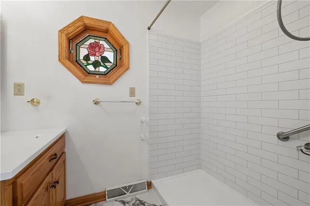 $338,000 | 230 Roebling Drive, Saxonburg, PA 16056