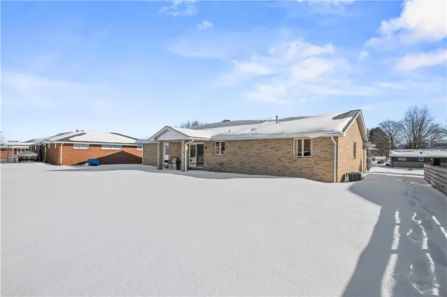 $338,000 | 230 Roebling Drive, Saxonburg, PA 16056