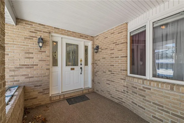 $338,000 | 230 Roebling Drive, Saxonburg, PA 16056