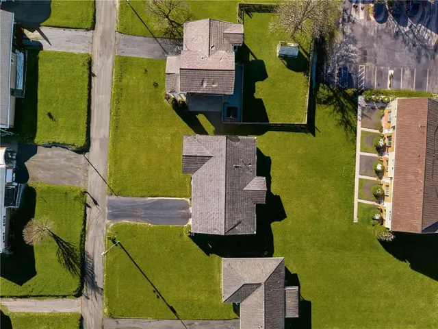 $338,000 | 230 Roebling Drive, Saxonburg, PA 16056