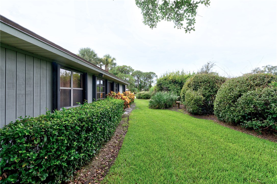 738 Timber Ridge Trail Southwest, Unit 2 Vero Beach, FL 32962 - Photo 22 of 36 Gallery Image 22