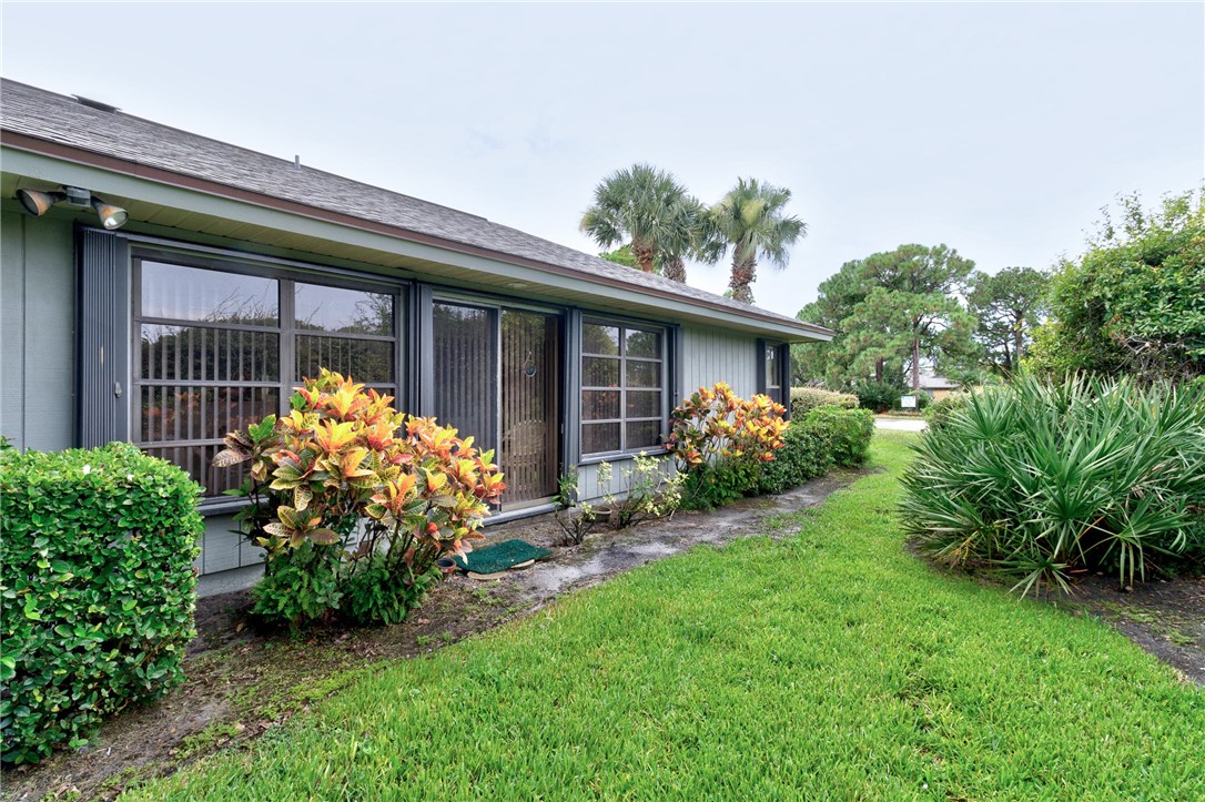 738 Timber Ridge Trail Southwest, Unit 2 Vero Beach, FL 32962 - Photo 23 of 36 Gallery Image 23