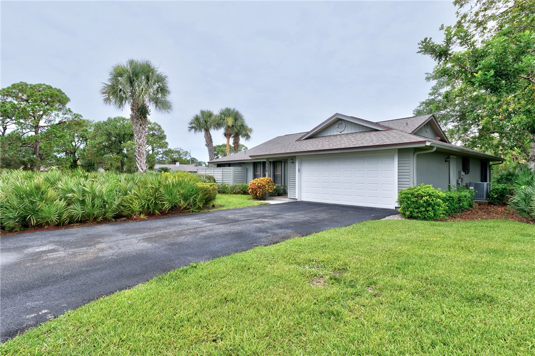 738 Timber Ridge Trail Southwest, Unit 2 Vero Beach, FL 32962 - Photo 28 of 36 Gallery Image 28