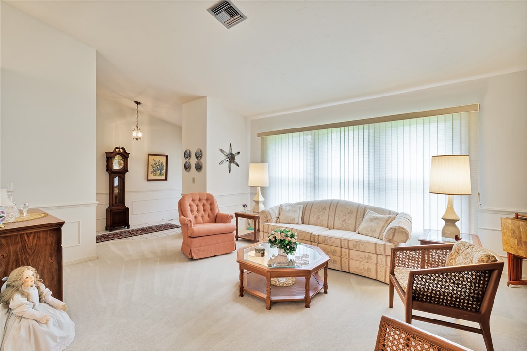 738 Timber Ridge Trail Southwest, Unit 2 Vero Beach, FL 32962 - Photo 10 of 36 Gallery Image 10