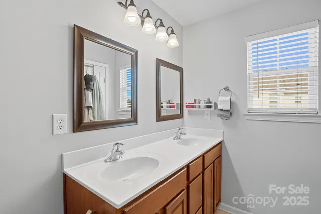 $379,900 | 15815 Castle Watch Avenue, Charlotte, NC 28277