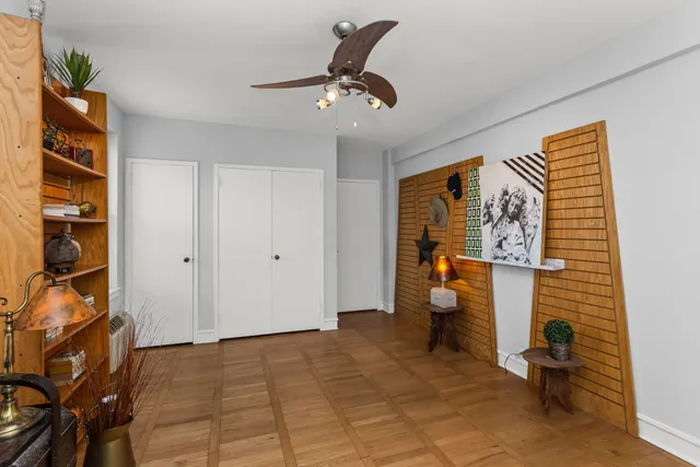 $200,000 | 1585 Ridge Avenue, Unit 404, Evanston, IL 60201