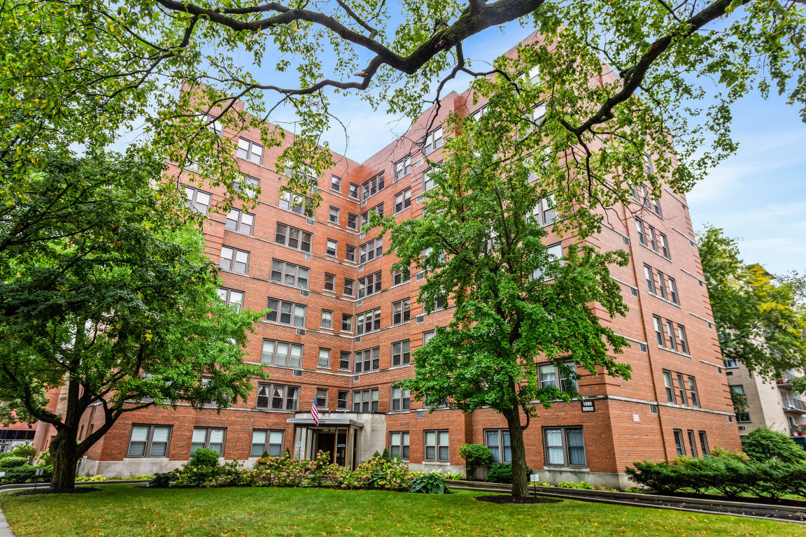 1585 Ridge Avenue, Unit 404 Evanston, IL 60201 - Photo 16 of 17