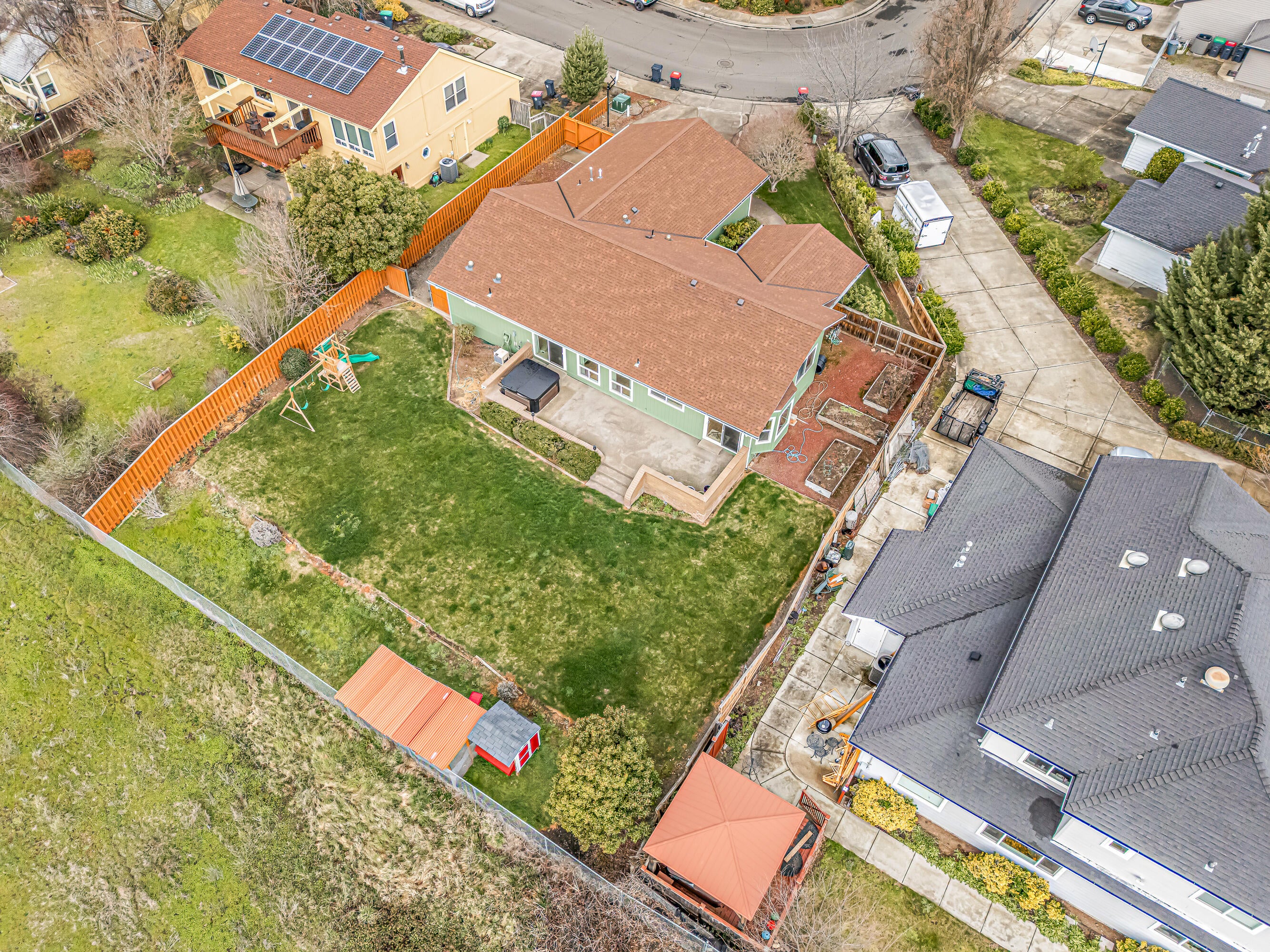 2854 Yvonne Road Medford, OR 97504 - Photo 37 of 41 DJI_20260305104002_0022_D