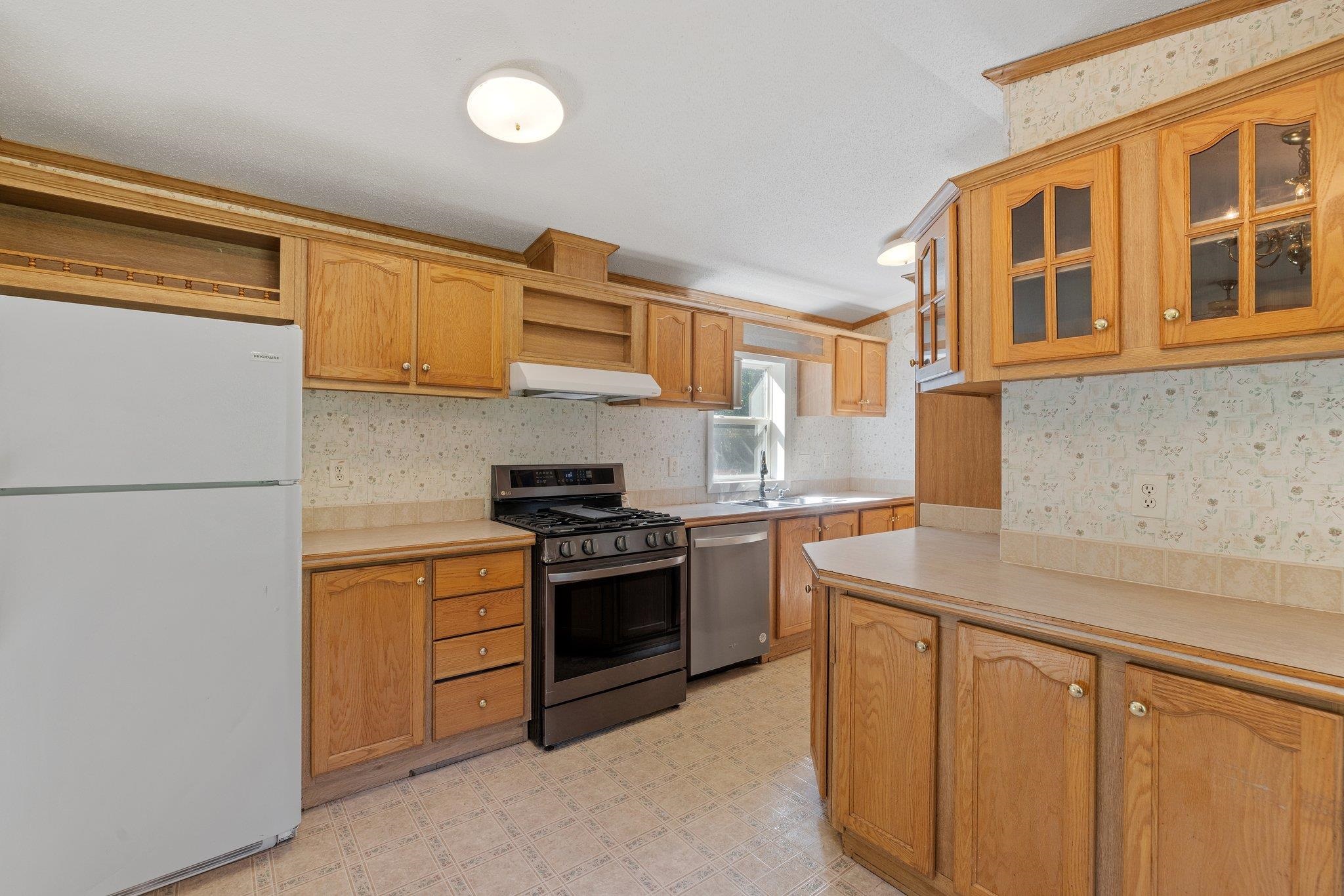 260 Beach Pond Road Wolfeboro, NH 03894 - Photo 17 of 40