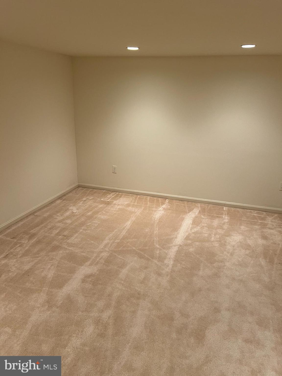 10775 Brewer House Road Rockville, MD 20852 - Photo 16 of 19 a view of room