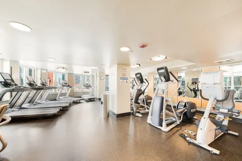 $323,000 | 345 North LaSalle Drive, Unit 2702, Chicago, IL 60654