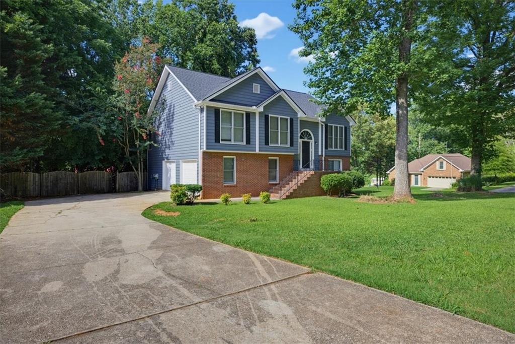 10 Fairhaven Court Covington, GA 30016 - Photo 3 of 42