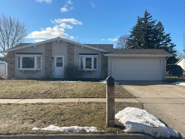 $274,900 | 760 Mc Arthur Street, Fond du Lac, WI 54935