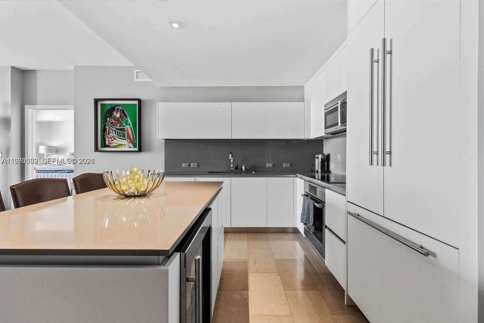 88 Southwest 7th Street, Unit 3909 Miami, FL 33130 - Photo 12 of 20