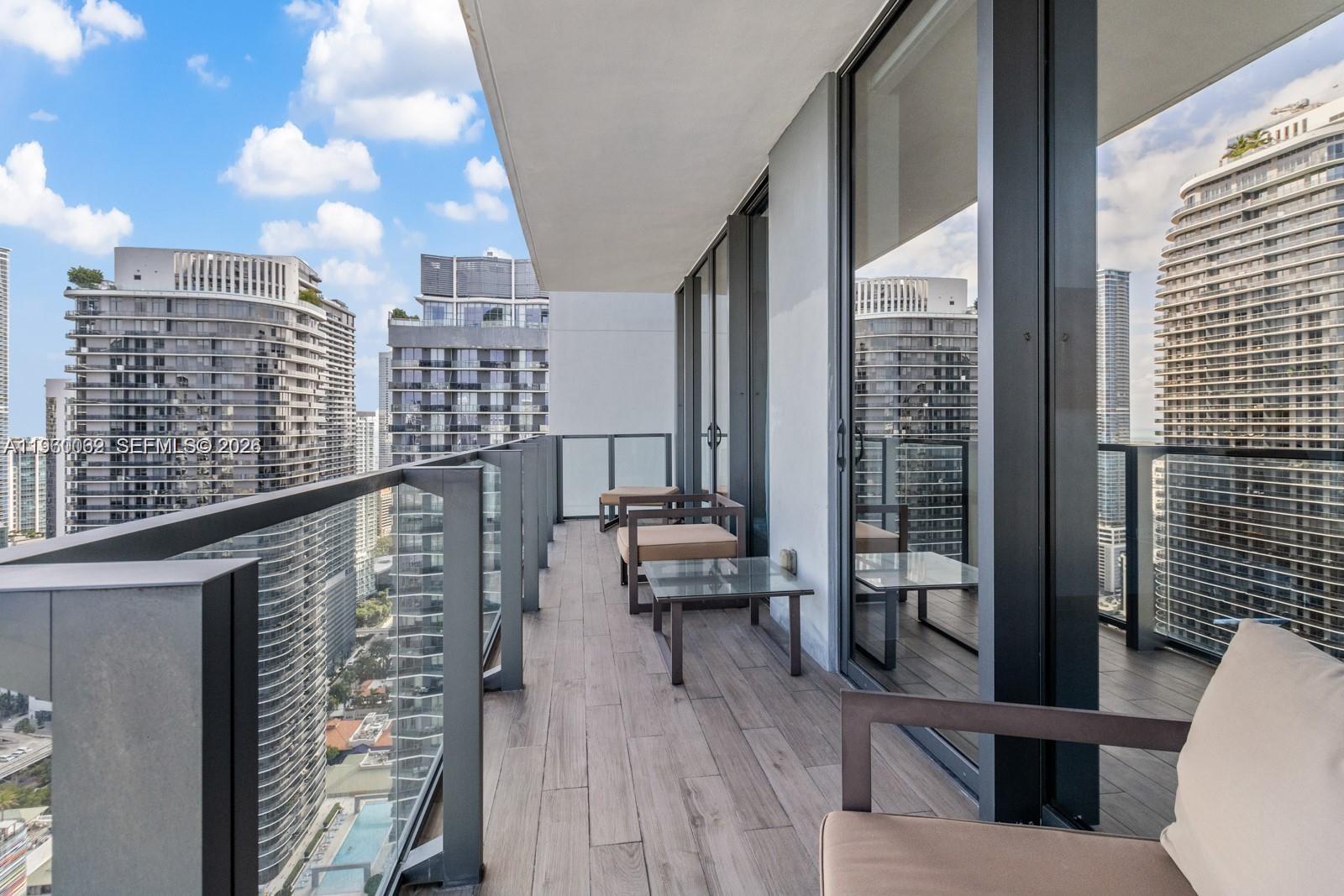 88 Southwest 7th Street, Unit 3909 Miami, FL 33130 - Photo 5 of 20