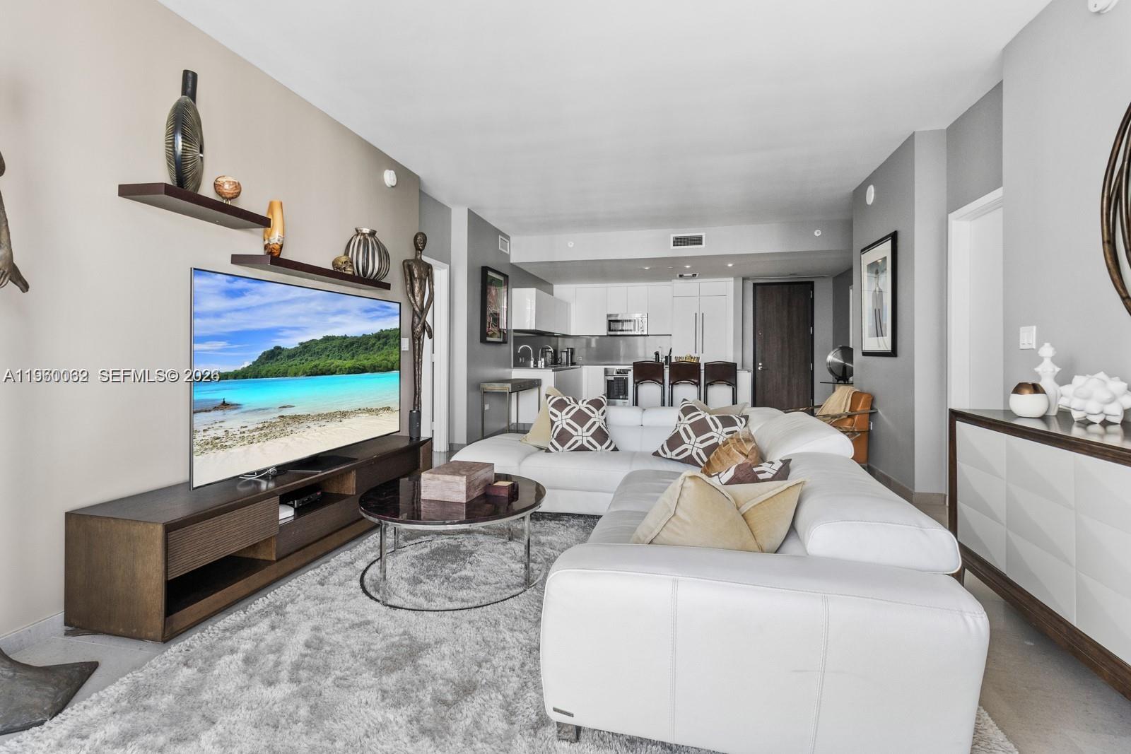 88 Southwest 7th Street, Unit 3909 Miami, FL 33130 - Photo 7 of 20