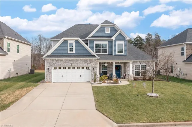 $575,000 | 5770 Highland Grove Drive, Summerfield, NC 27358