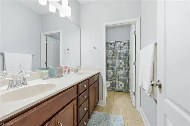 $575,000 | 5770 Highland Grove Drive, Summerfield, NC 27358