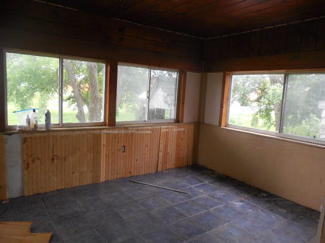 4465 Stadler Road Monroe, MI 48162 - Photo 3 of 5 20419386-2.JPG
