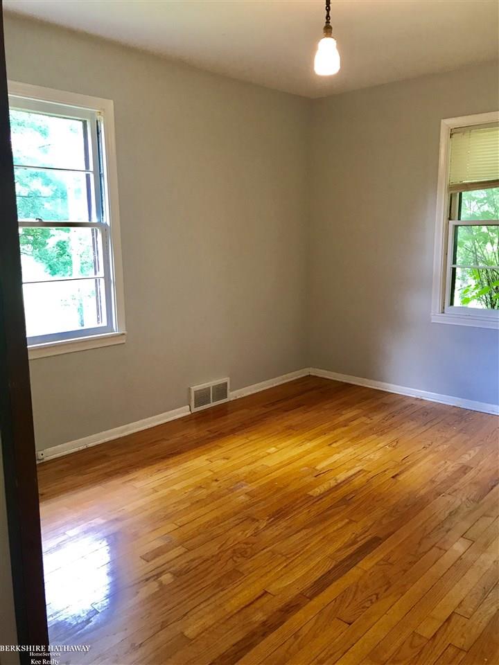1850 East Romeo Road Oakland, MI 48363 - Photo 11 of 24