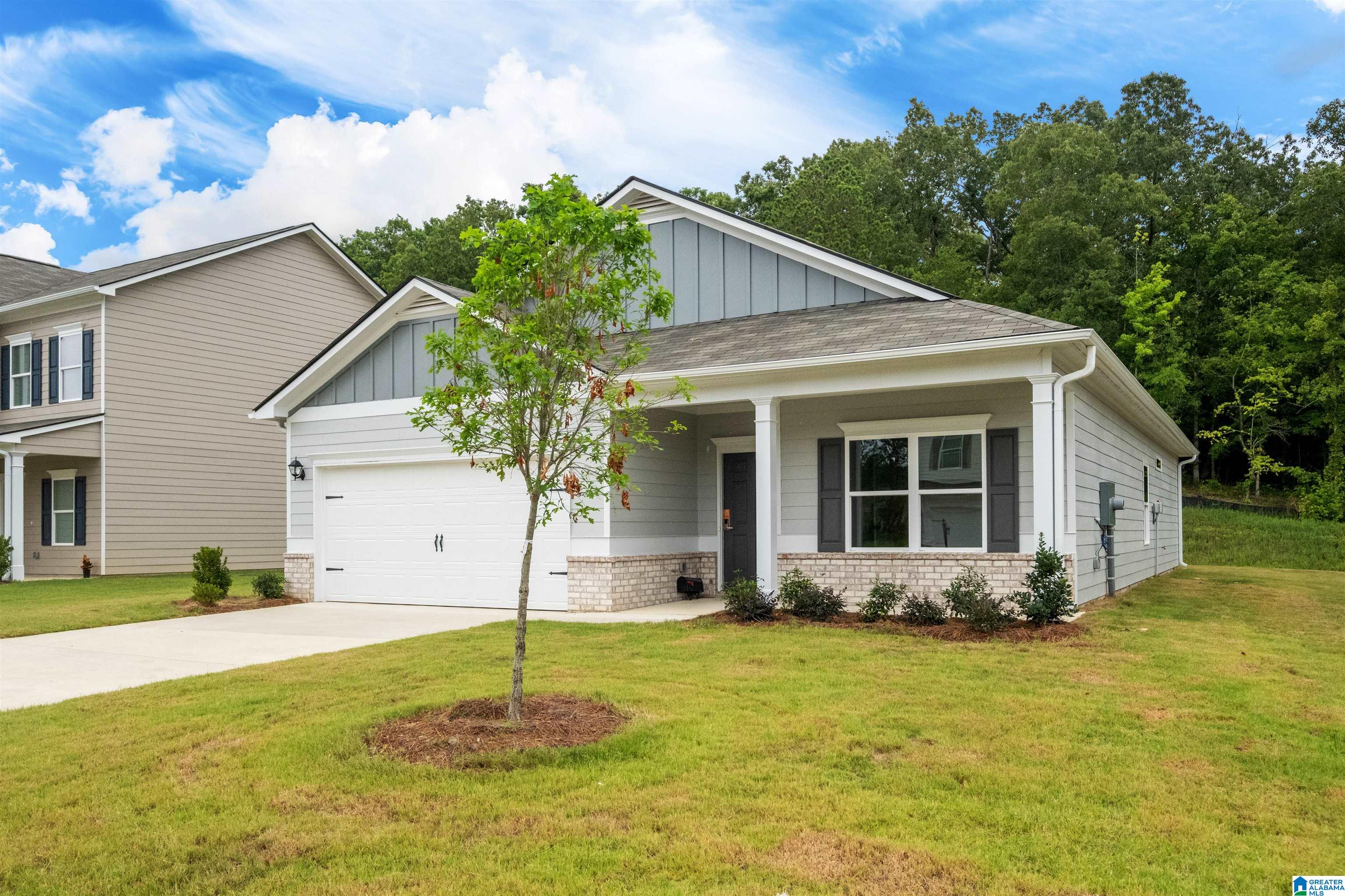 580 Ridgefield Drive Odenville, AL 35120 - Photo 2 of 29