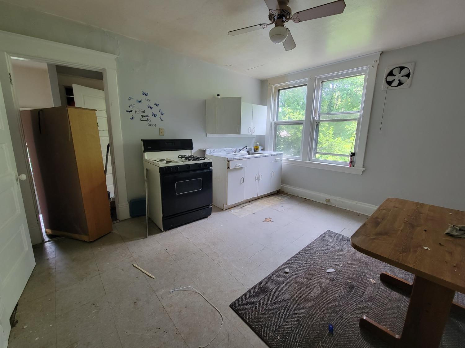6632 Roe Street Cincinnati, OH 45227 - Photo 6 of 7 Gallery Image 6