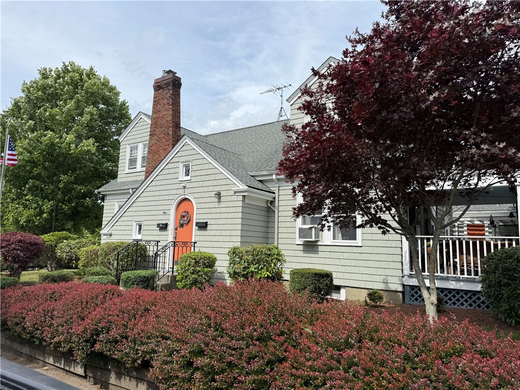 9 Butler Street Newport, RI 02840 - Photo 1 of 15