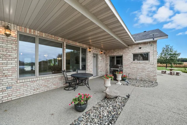 $1,295,000 | 10703 187th Street, Silver Lake, MN 55381