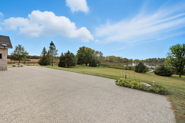 $1,295,000 | 10703 187th Street, Silver Lake, MN 55381
