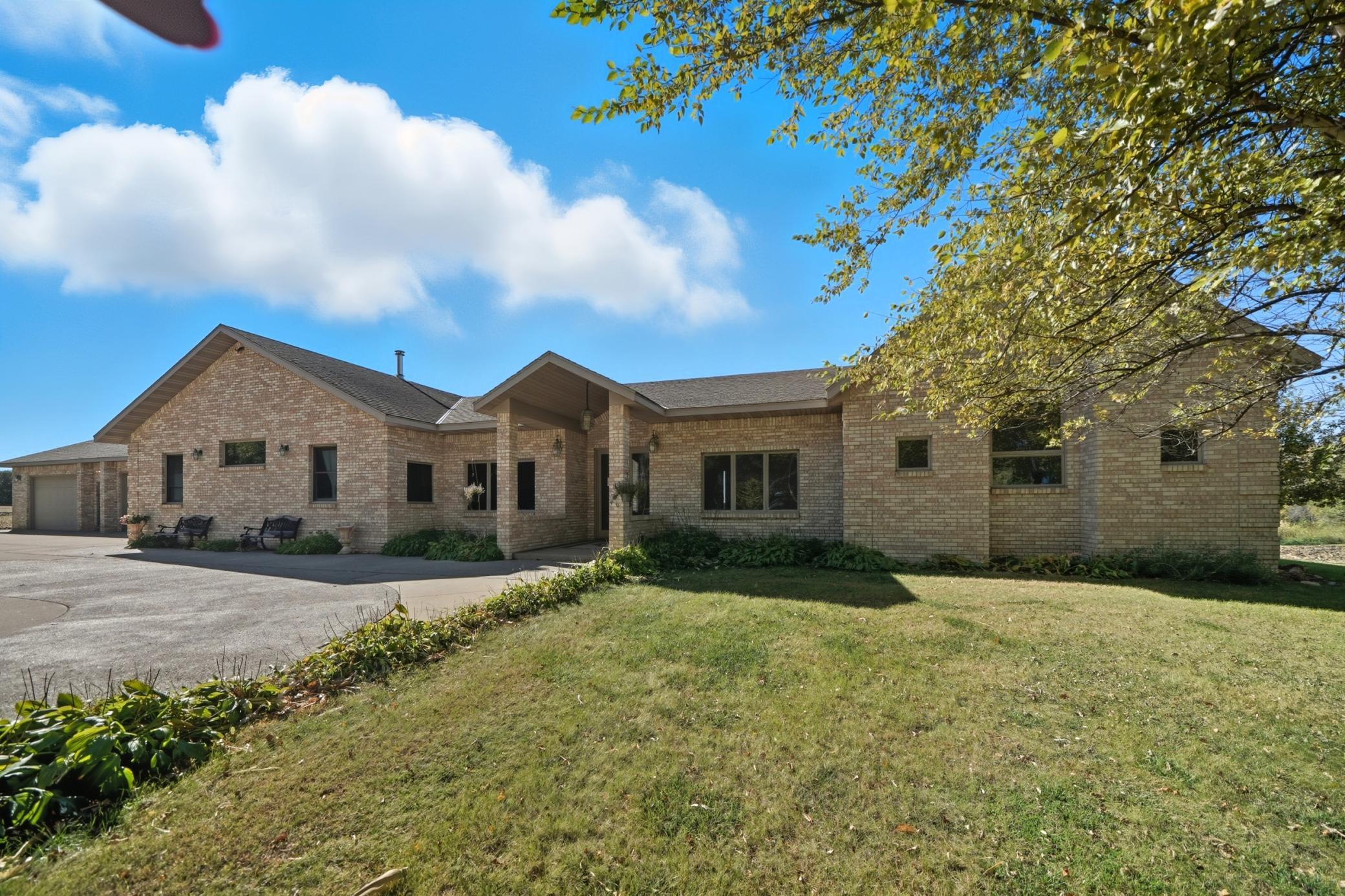 10703 187th Street Silver Lake, MN 55381 - Photo 4 of 61