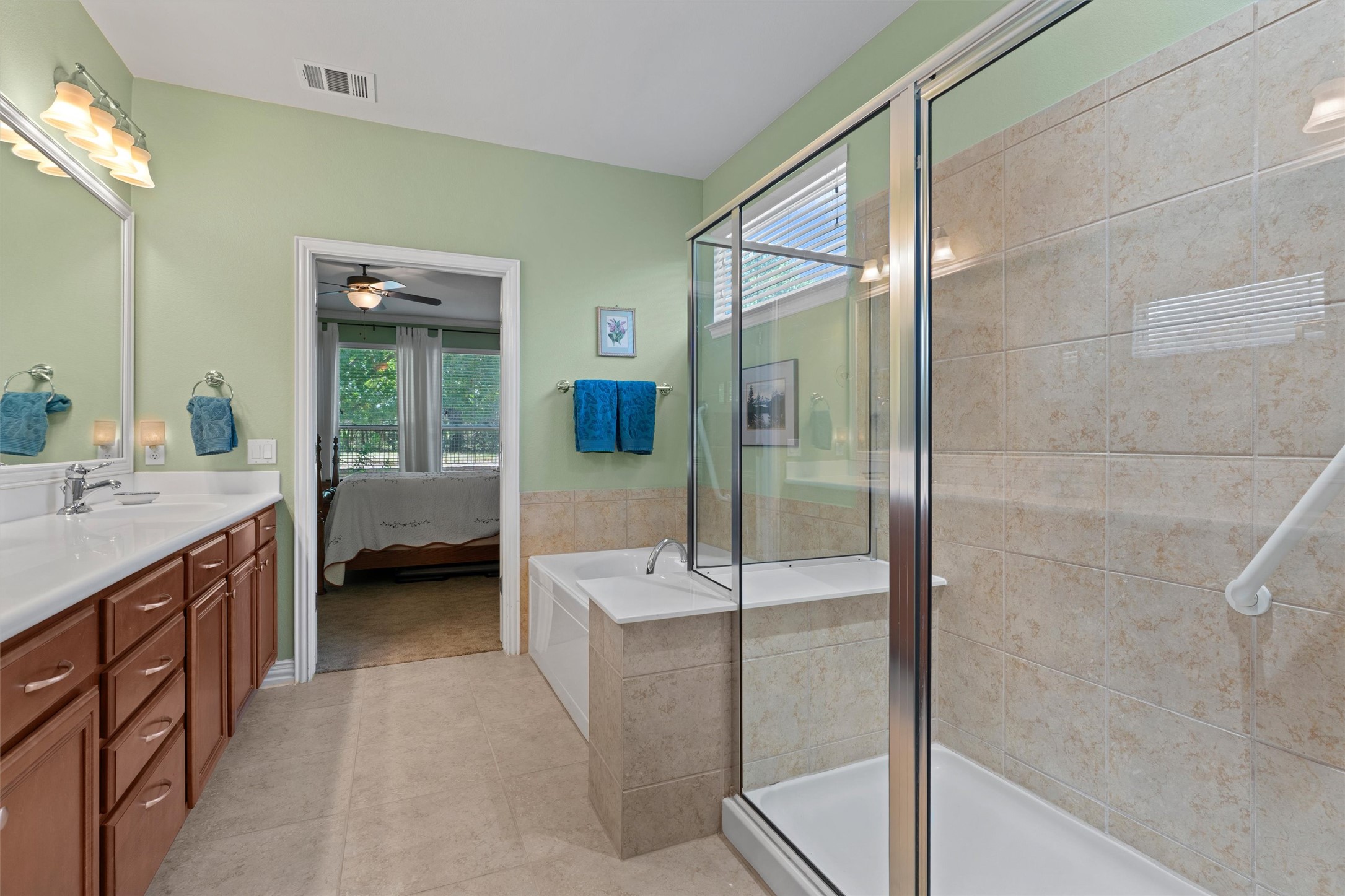 113 Independence Creek Lane Georgetown, TX 78633 - Photo 20 of 36 Gallery Image 20