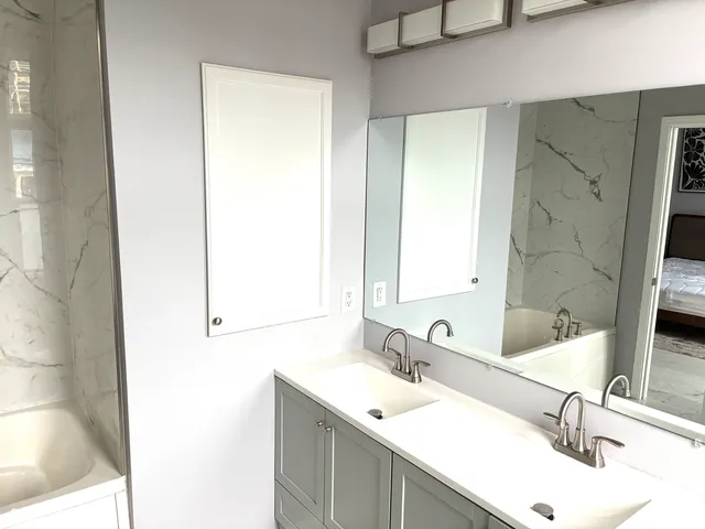 $3,200 | 328 West Main Street, Carmel, IN 46032