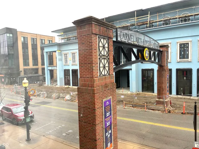 $3,200 | 328 West Main Street, Carmel, IN 46032