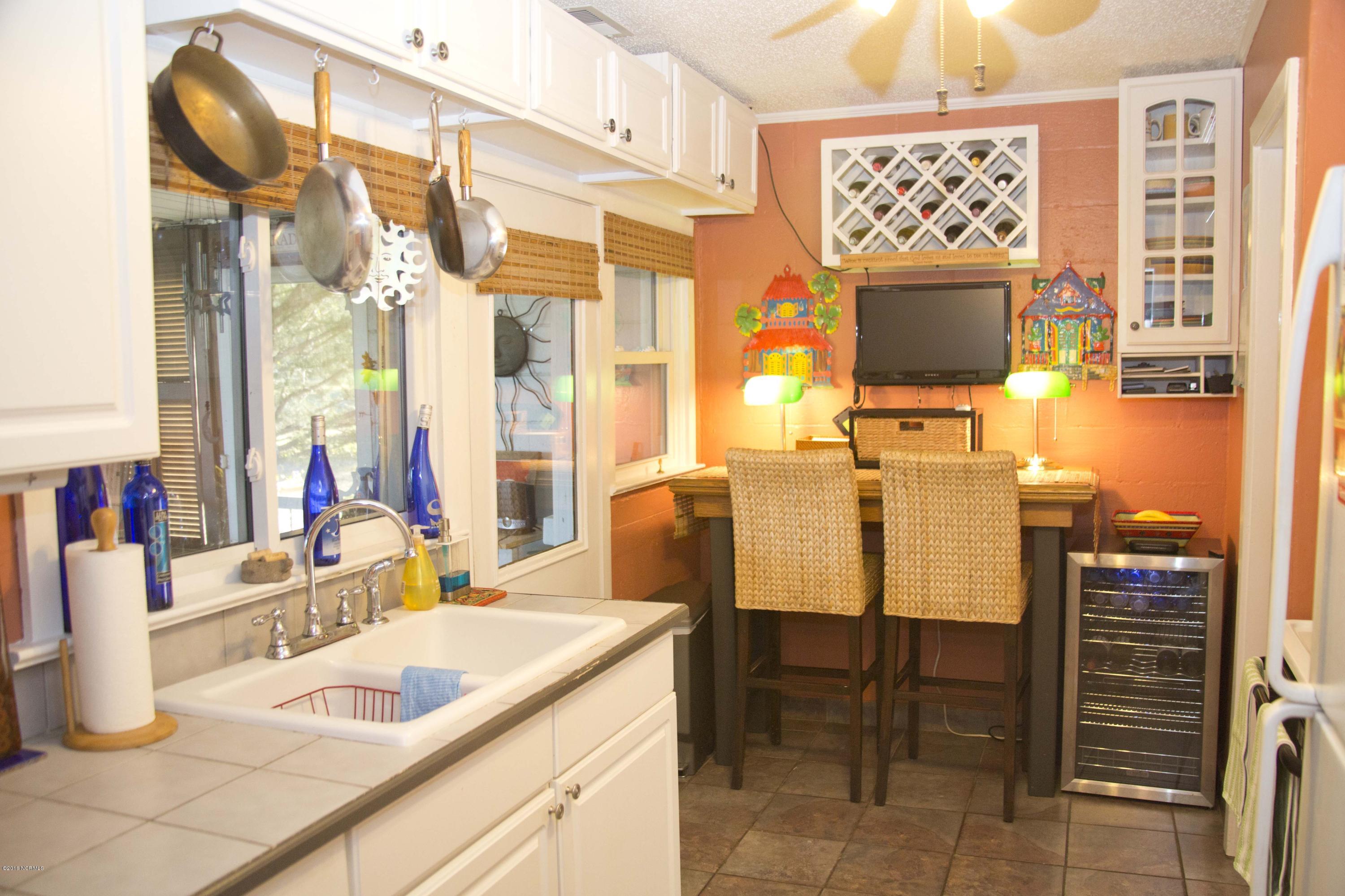 146 Pine Grove Road Newport, NC 28570 - Photo 11 of 36 4M9A8229_7256