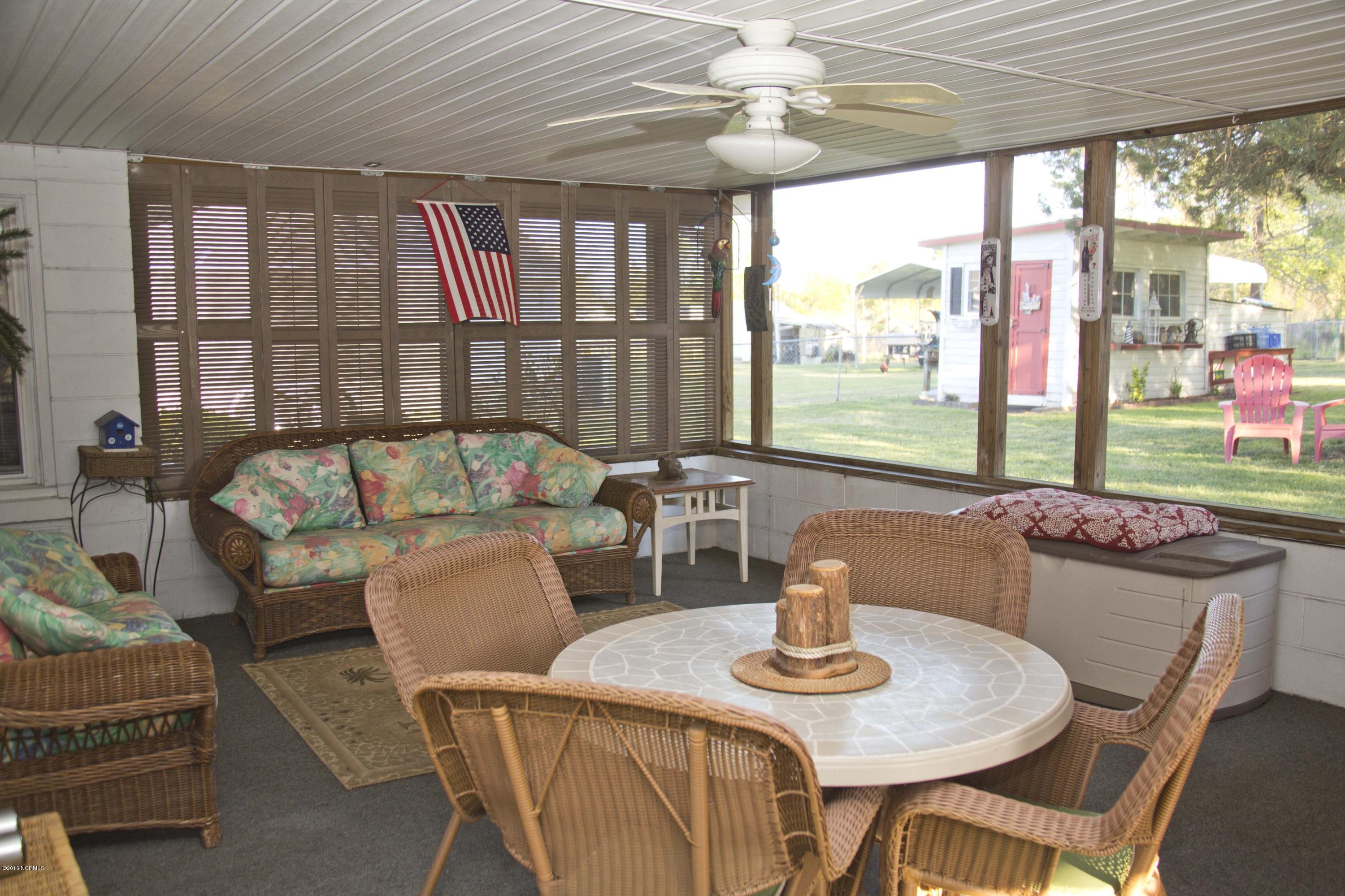 146 Pine Grove Road Newport, NC 28570 - Photo 29 of 36 4M9A8253_7280